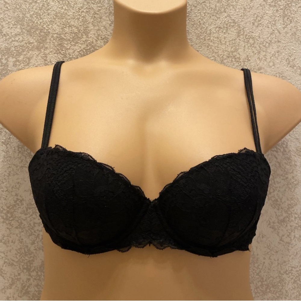 Victoria's Secret Elegant Black Lace Pigeonnant Padded Push Up Bra